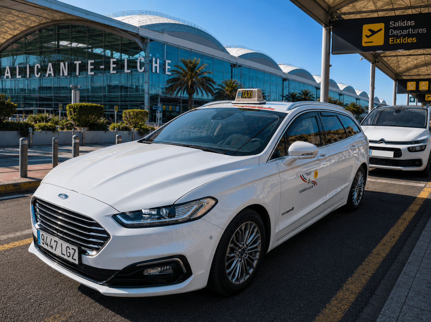 Taxi Torrevieja Transfer-fordon på flygplatsen Alicante-Elche